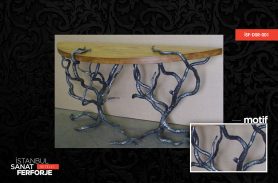 Wrought Iron Tree Patterned Dresuar