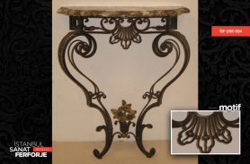 Wrought Iron Vintage Dresuar