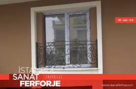 Sarmaşık Desenli Köşk Ferforje Balkon Korkuluğu