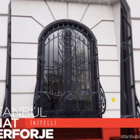 Spear Detail Wrought Iron Window Railing