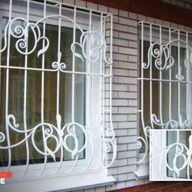 White, Parallel Structure, Wrought Iron Window Railing