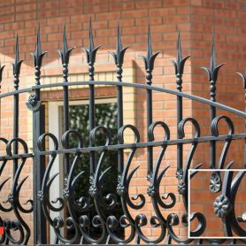 Mixed Detail Wrought Iron Wall Railing