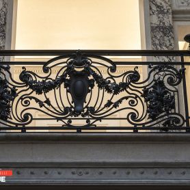 Black Leaf Pattern Wrought Iron Stair Railing