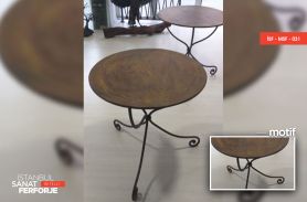 Wooden Detail Elegant Wrought Iron Table