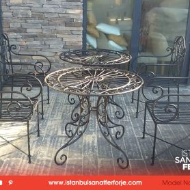 Exquisite Workmanship, Wrought Iron Table Chair Set
