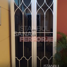 Aynalı Dolap İstanbul Sanat Ferforje
