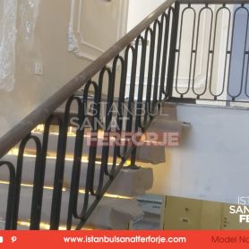 Sağlam ve Şık Tasarımlı Ferforje Merdiven korkuluğu