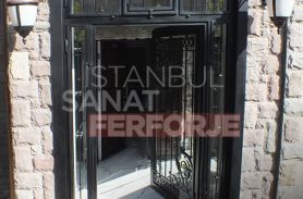 Siyah, El İşçiliği Ferforje Kapı