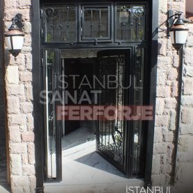 Siyah, El İşçiliği Ferforje Kapı