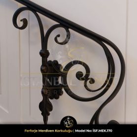 Yan duvar spiral motifli ferforje merdiven korkuluğu detayı ISF.MEK.170