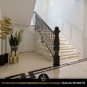 Lüks villa için özel tasarım Art Deco ferforje merdiven korkuluğu, bronz eskitme detaylı ve geometrik desenli el işçiliği korkuluk modeli